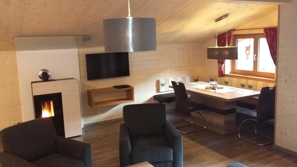Appartements Alpenland Lermoos Δωμάτιο φωτογραφία